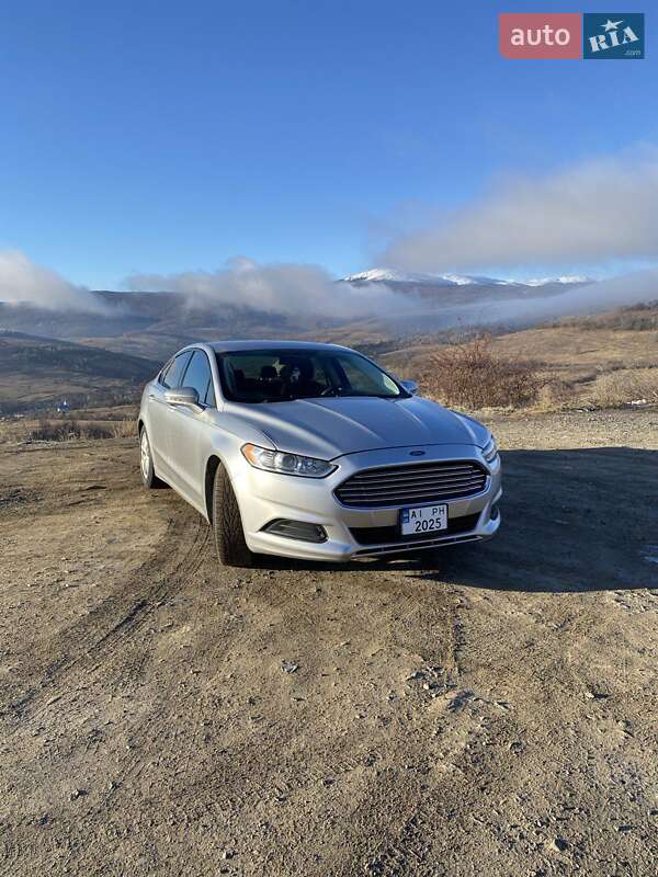 Седан Ford Fusion 2015 в Ободовке