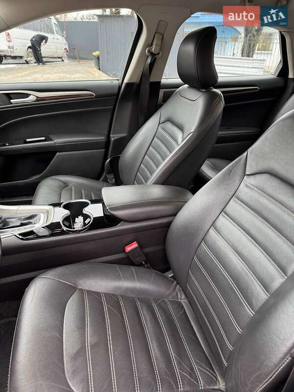 Седан Ford Fusion 2014 в Запорожье