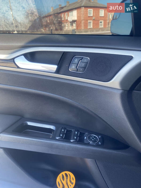 Седан Ford Fusion 2014 в Овруче