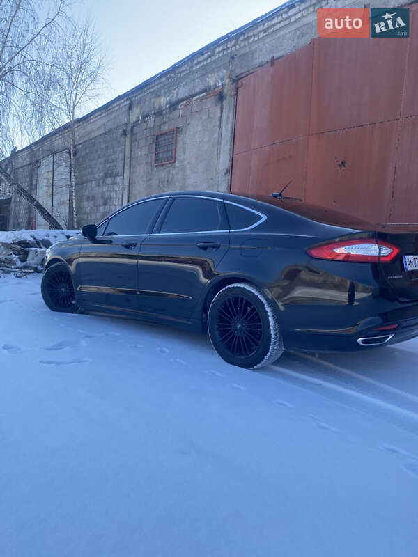 Седан Ford Fusion 2014 в Овруче