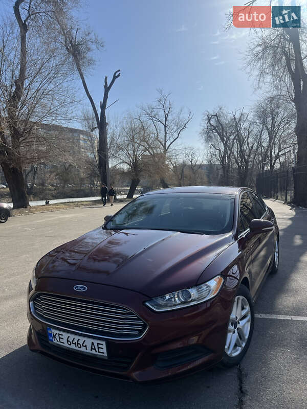 Седан Ford Fusion 2015 в Дніпрі