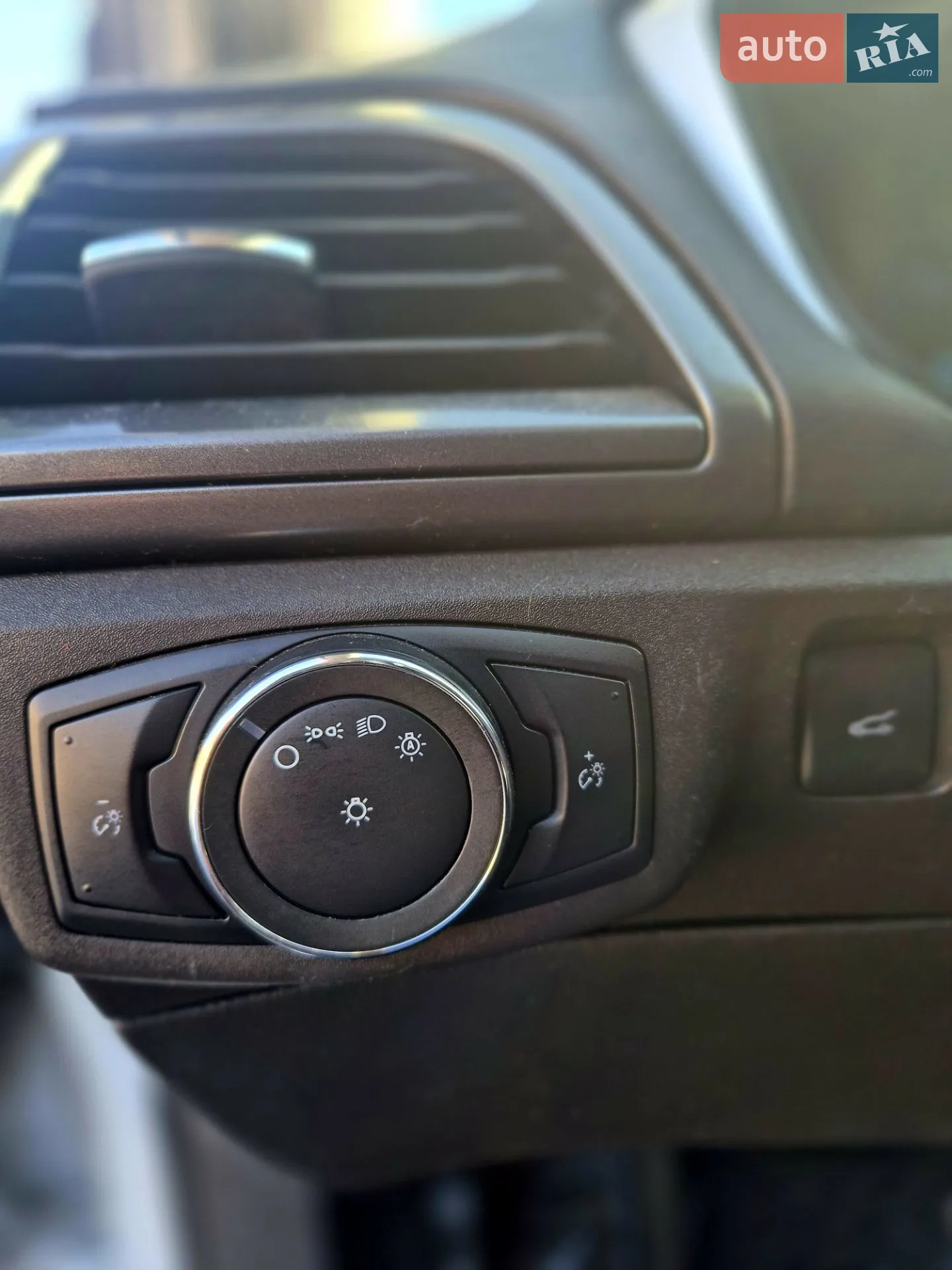 2015 Ford Fusion - мініатюра 16