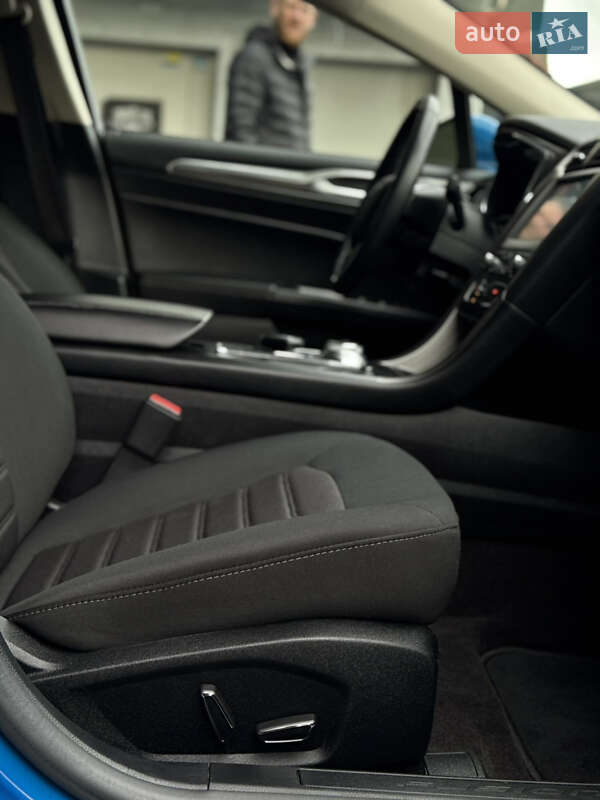 Седан Ford Fusion 2020 в Киеве