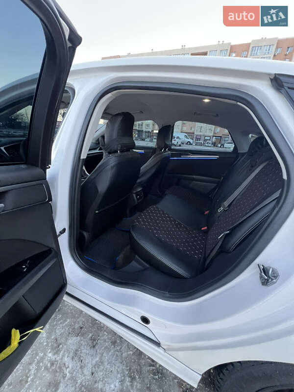 Седан Ford Fusion 2014 в Киеве фото 27 Седан Ford Fusion 2014 в Киеве