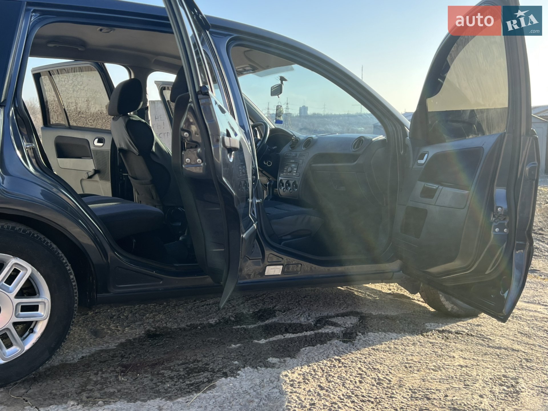 Ford Fusion 2008 VIN WF0UXXGAJU8G08844 фото оголошення 6 з 10