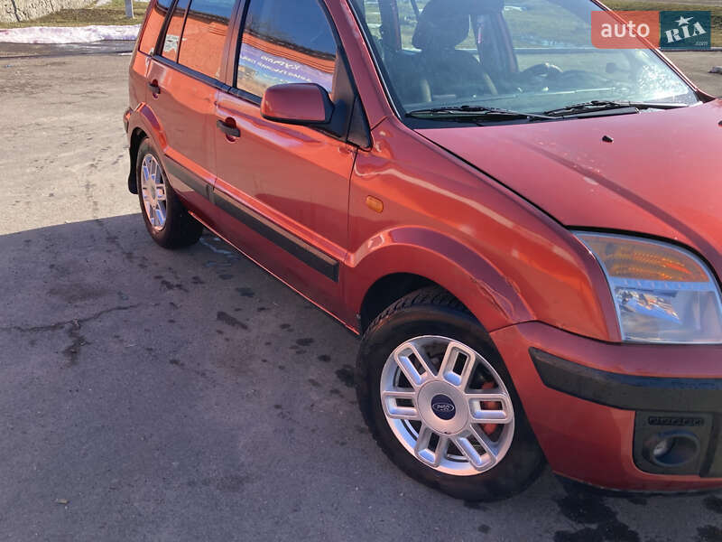 Хэтчбек Ford Fusion 2007 в Новоархангельске