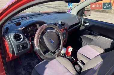 Хэтчбек Ford Fusion 2007 в Новоархангельске