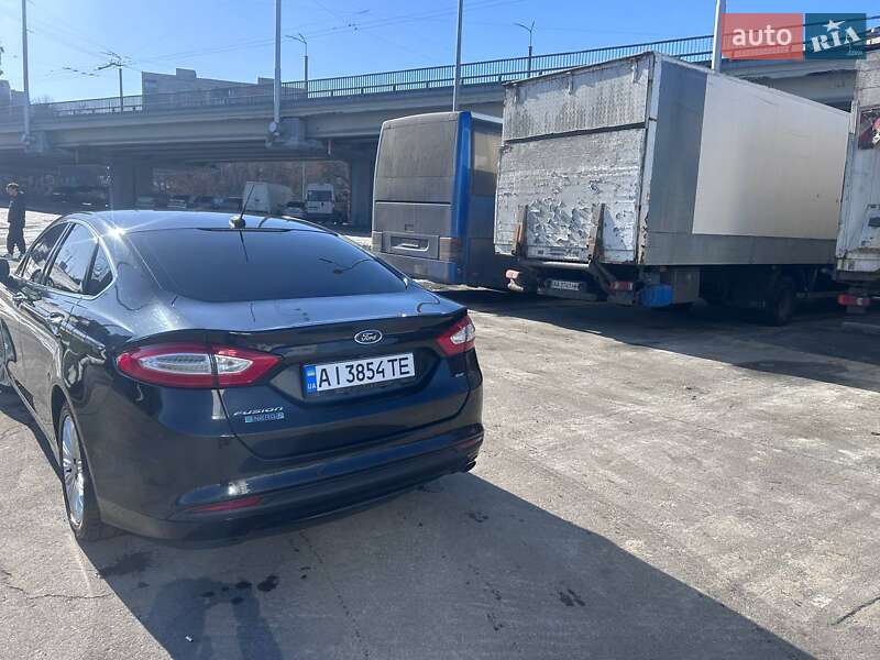 Седан Ford Fusion 2014 в Киеве