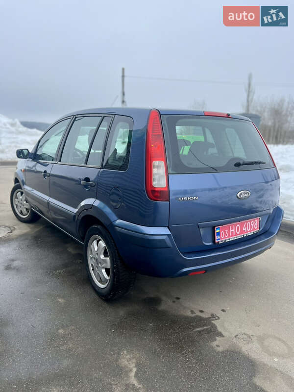 Хэтчбек Ford Fusion 2006 в Шостке