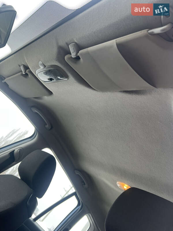 Хэтчбек Ford Fusion 2006 в Шостке