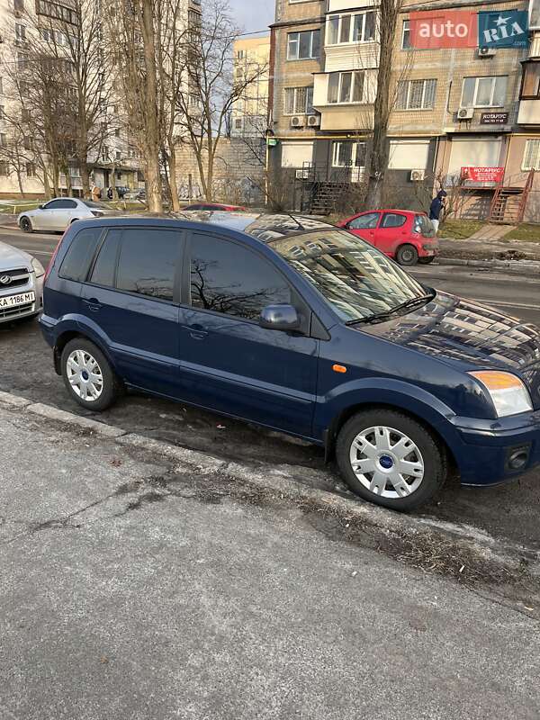 Хэтчбек Ford Fusion 2011 в Киеве