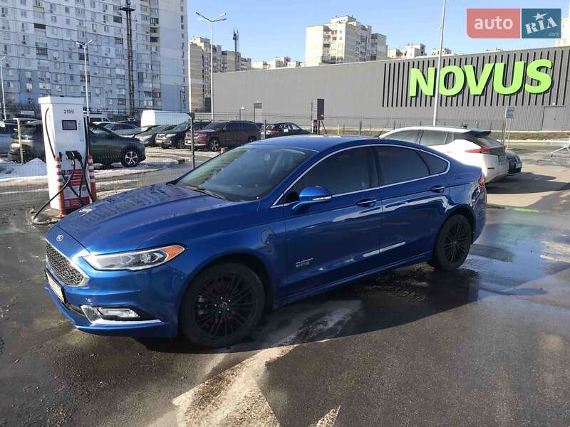 Седан Ford Fusion 2017 в Киеве