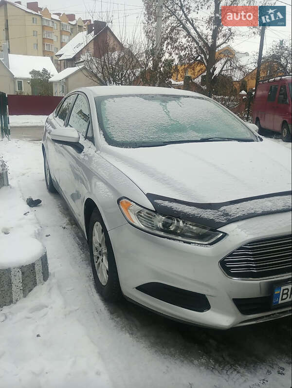 Седан Ford Fusion 2016 в Ровно