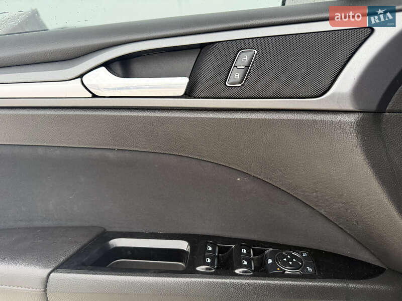 Седан Ford Fusion 2014 в Тернополе