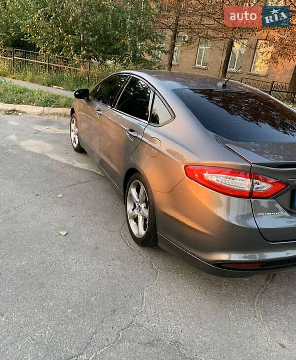 Седан Ford Fusion 2012 в Ужгороде