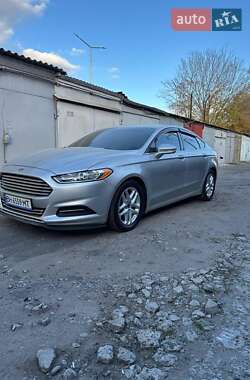 Седан Ford Fusion 2015 в Одесі