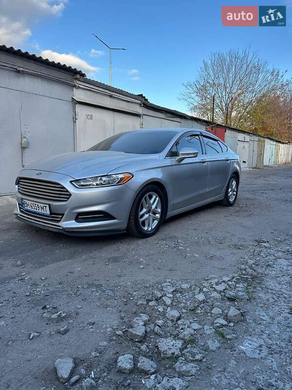 Ford Fusion 2015