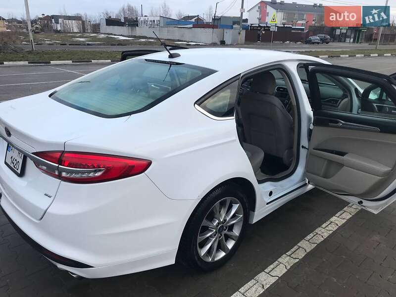 Седан Ford Fusion 2016 в Києві