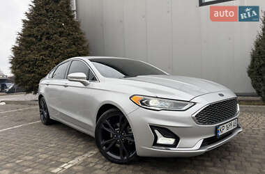Седан Ford Fusion 2019 в Ивано-Франковске