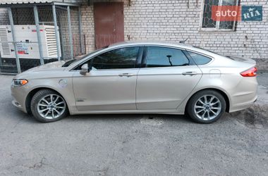 Седан Ford Fusion 2016 в Дніпрі