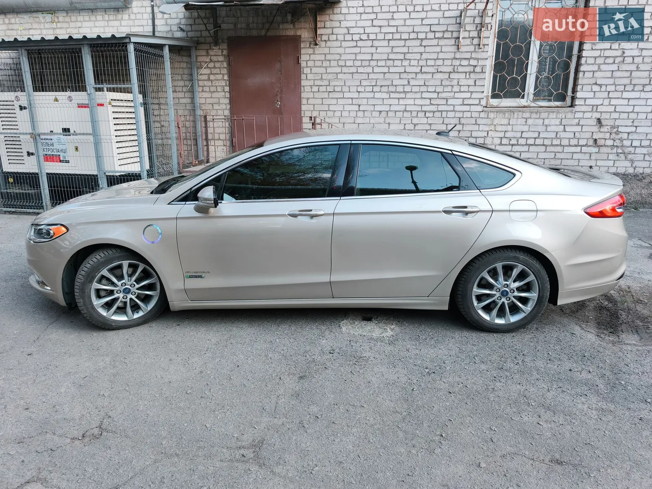 2016 Ford Fusion - мініатюра 10