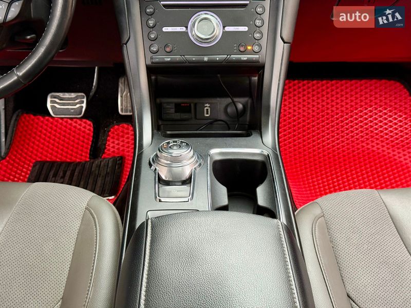 Седан Ford Fusion 2016 в Дніпрі