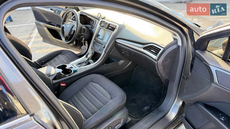 Седан Ford Fusion 2016 в Києві фото 24 Седан Ford Fusion 2016 в Києві