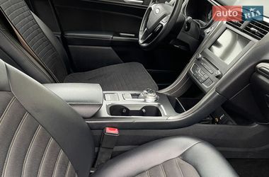 Седан Ford Fusion 2017 в Львове