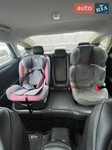 Седан Ford Fusion 2017 в Львове