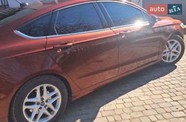 Седан Ford Fusion 2016 в Жовкве