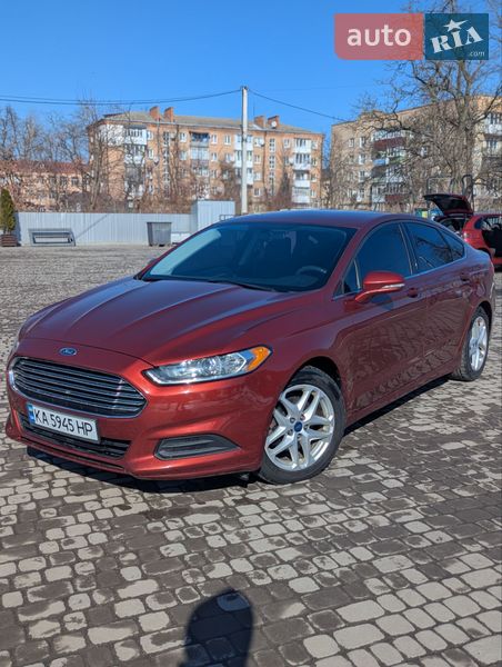 Седан Ford Fusion 2013 в Староконстантинове