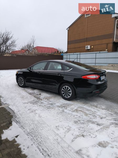 Седан Ford Fusion 2015 в Одесі