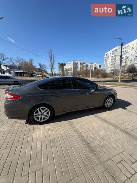 Седан Ford Fusion 2015 в Черкасах