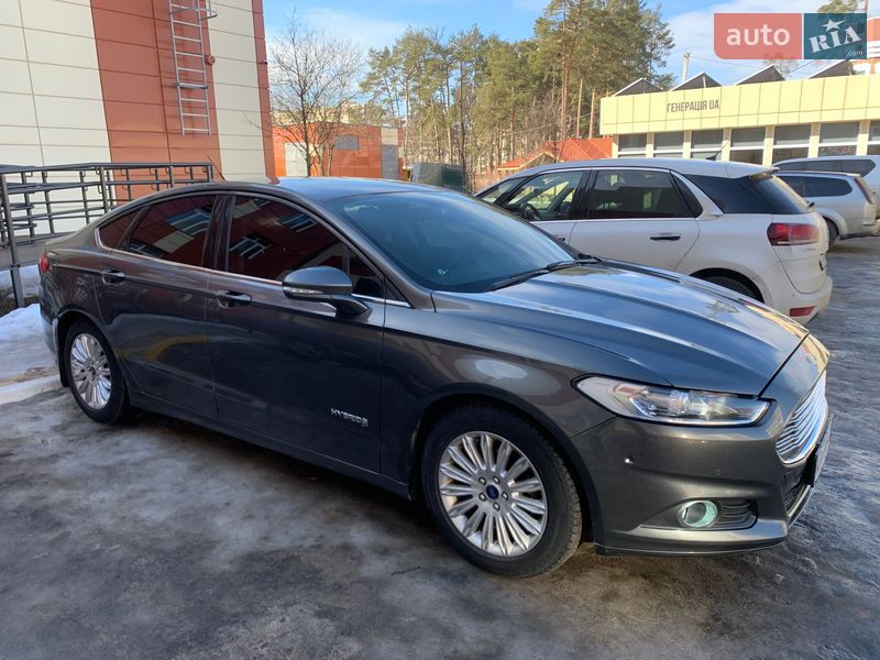 Седан Ford Fusion 2015 в Киеве