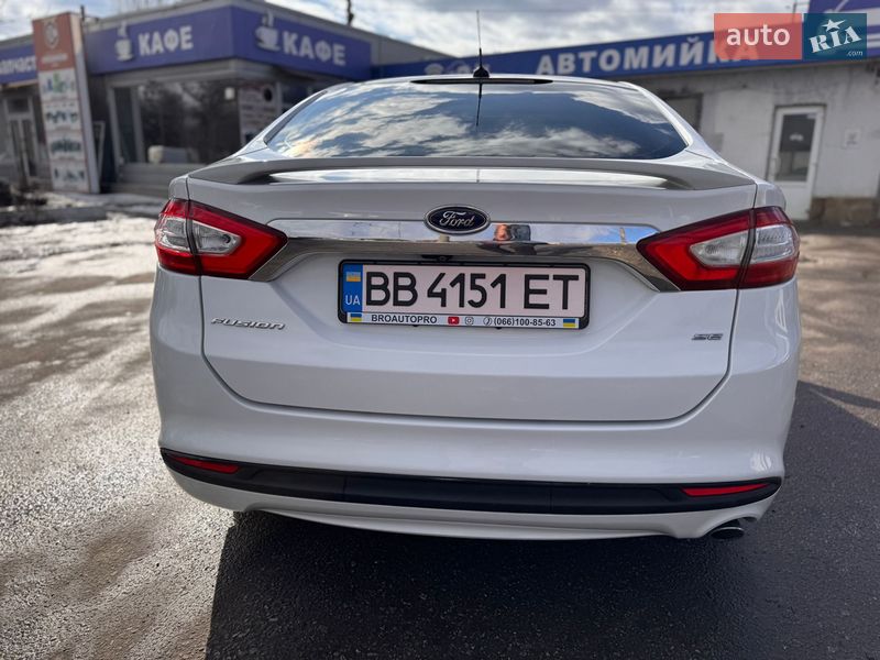 Седан Ford Fusion 2016 в Харкові