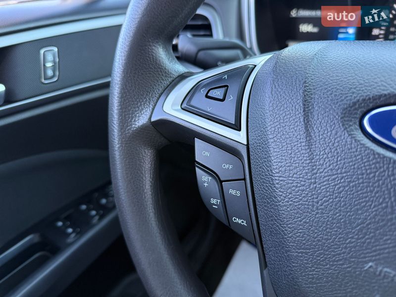 Седан Ford Fusion 2015 в Житомире