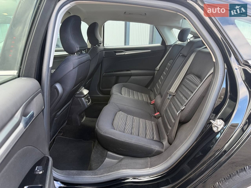 Седан Ford Fusion 2016 в Киеве