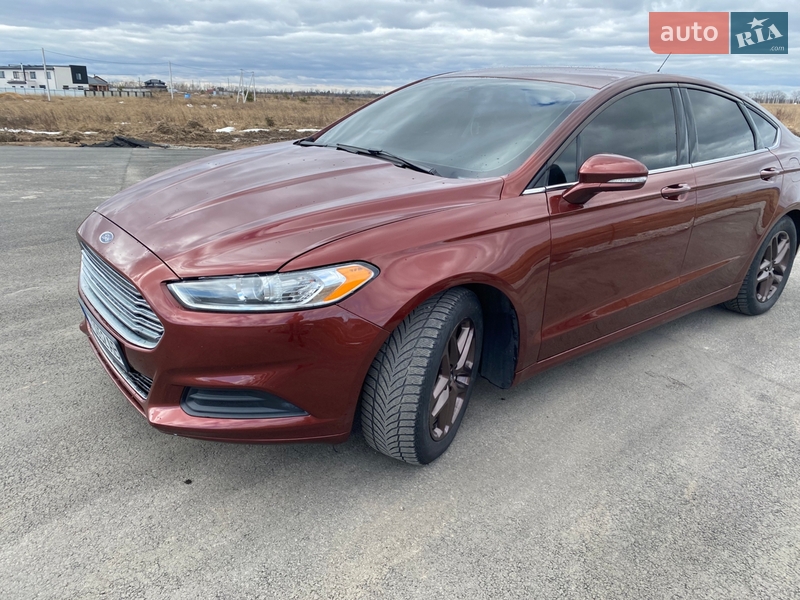Седан Ford Fusion 2016 в Софіївській Борщагівці