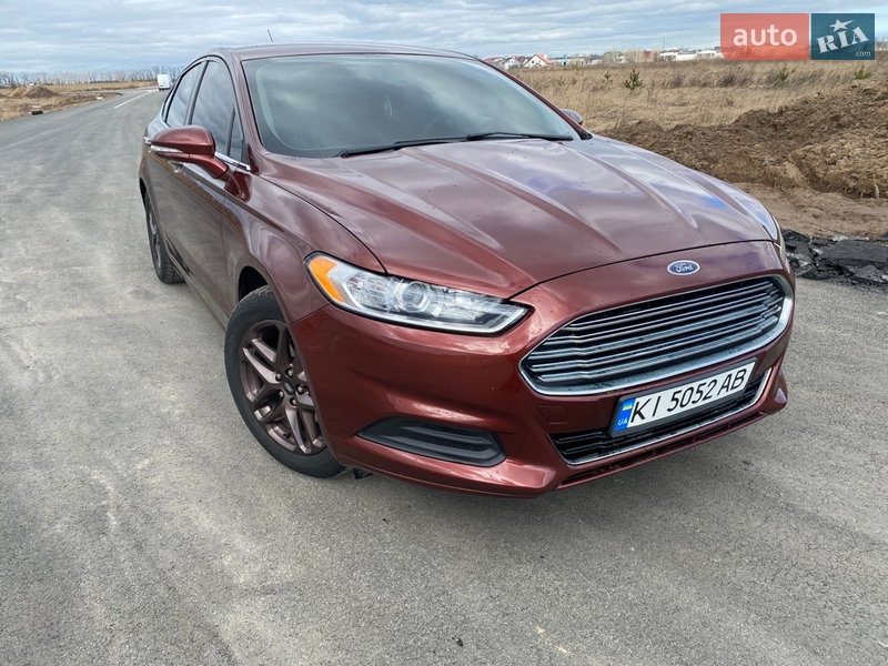 Седан Ford Fusion 2016 в Софіївській Борщагівці