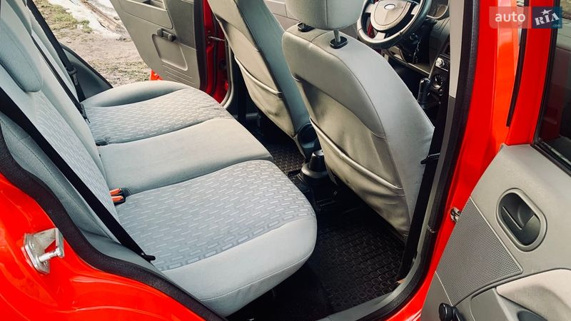 Хэтчбек Ford Fusion 2003 в Виннице