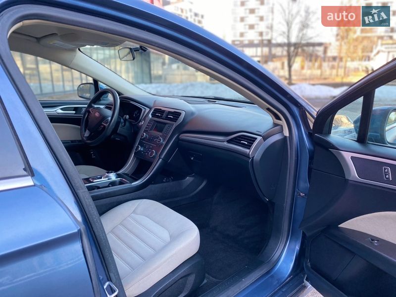 Седан Ford Fusion 2018 в Рівному