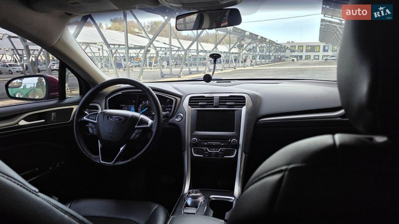 Седан Ford Fusion 2016 в Львові