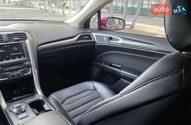 Седан Ford Fusion 2016 в Львове