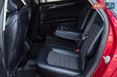Седан Ford Fusion 2016 в Львове