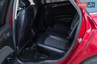 Седан Ford Fusion 2016 в Львове