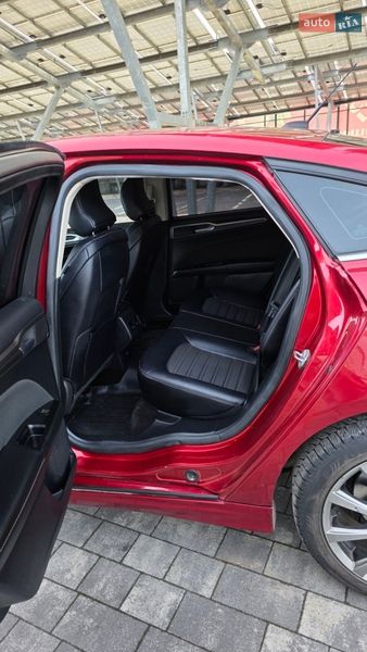 Седан Ford Fusion 2016 в Львові