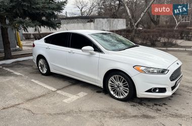 Седан Ford Fusion 2012 в Кам'янському