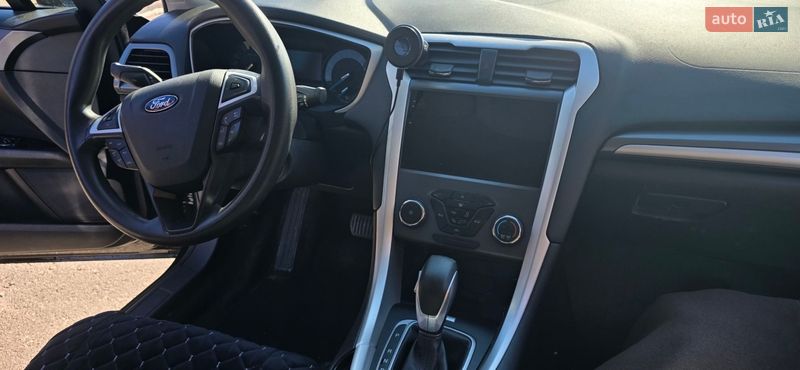Седан Ford Fusion 2015 в Києві