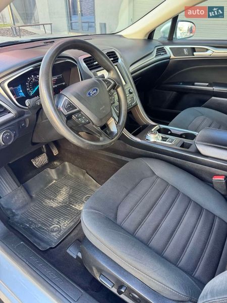 Седан Ford Fusion 2019 в Львове