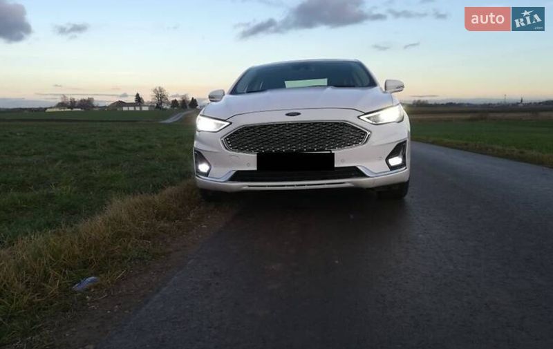 Седан Ford Fusion 2019 в Киеве
